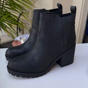 Dirty Laundry Black Ankle Booties